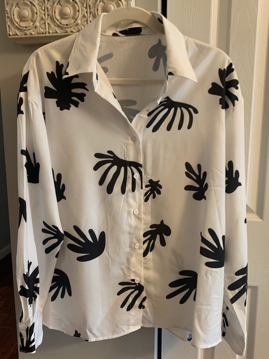 Commense Tops - Commense White Button-Down Shirt with Black Abstract Floral Print - S